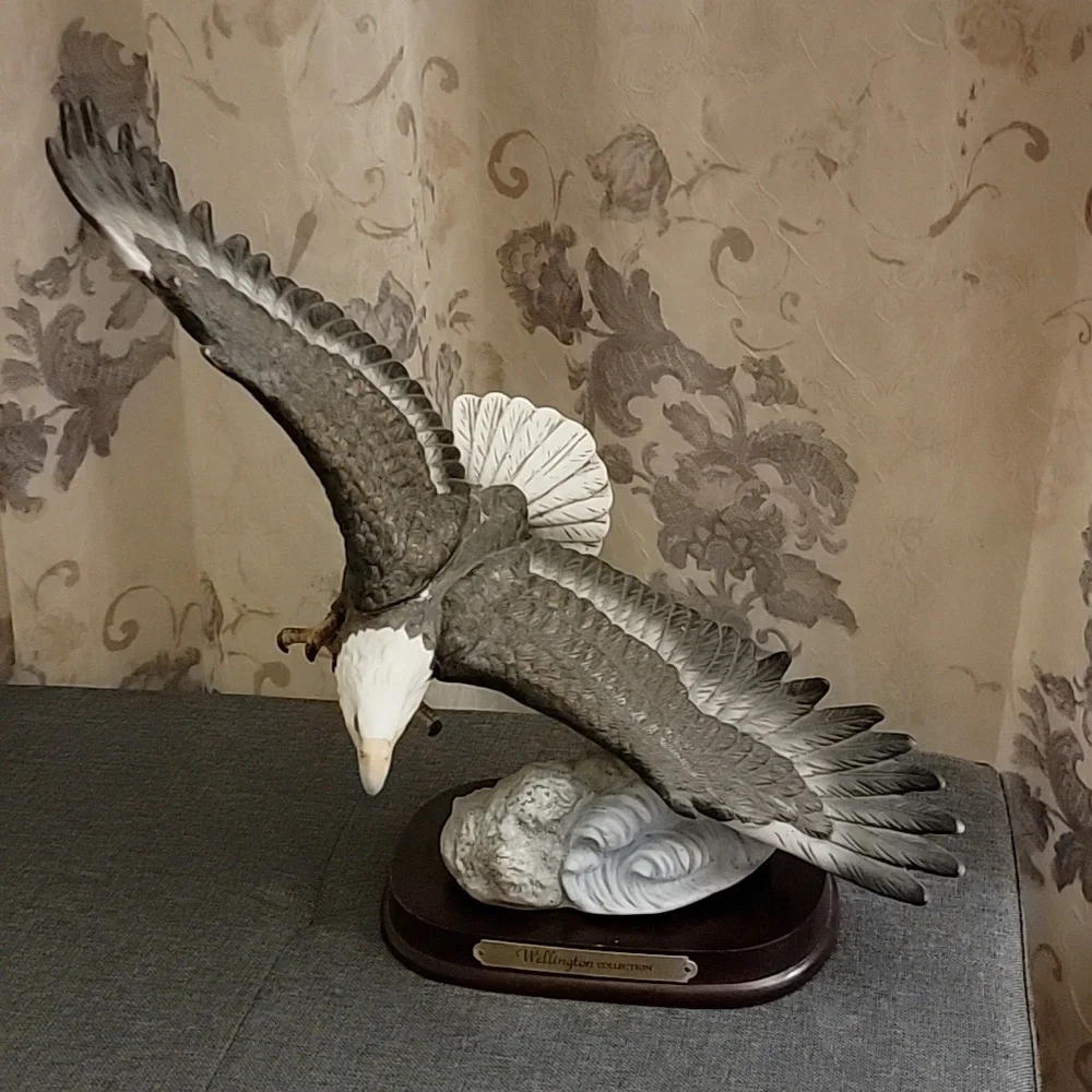 Ceramic eagle - Picture 2 of 11